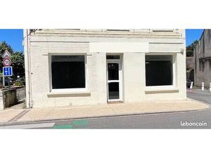 Local commercial 53 m² Ivry-la-Bataille