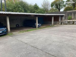 Loue a Reze 44 Parking couvert