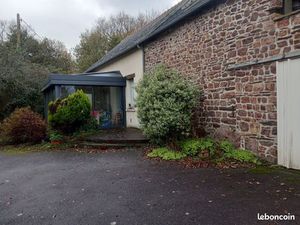 PROPRIETE ISOLEE DE 2ha30 avec atelier de transformation