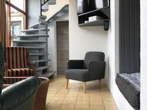 MAISON 3 chambres + jardinet centre bourg ANGOULINS