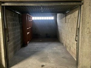 Box / garage fermé à louer Gare de Clamart