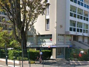 Beau local commercial disponible au 01 janvier 2026 - Possibilité transformation en appart