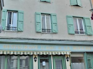 Local commercial Place Jean Jaures