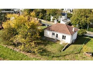 MAISON FAMILIALE sur sous-sol à 15mn de la gare d'Ancenis  entre Nantes et Angers d'enviro