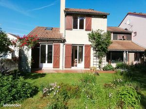 Maison 114 m² 6 pièces 4 chambres dont une en RDC