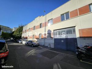 Bureaux 169 m²
