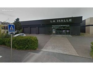 ? Local commercial 560 m² – Excellent emplacement sur route très passante