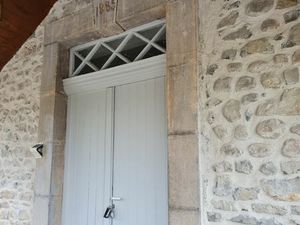 Grande maison familiale en pierres  3 appartements indépendants possibles