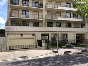 Location parking / box Courbevoie
