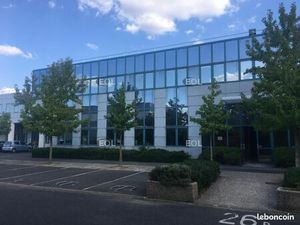 Local d'activité 217 m²