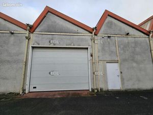 Local d'activité 639 m²