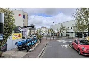 Local commercial 83 m²