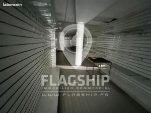 Boutique 250 m² SURESNES