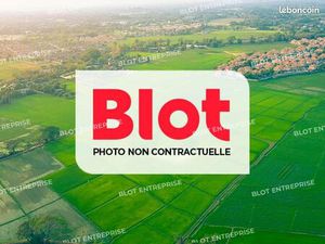 Terrain 4 002 m² Malville