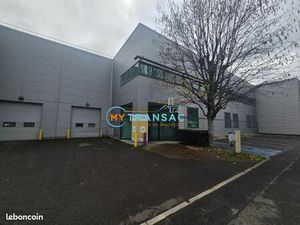 Local bureaux 801 m²