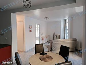 Particulier loue F2 meublé de 48m² en cœur de ville de Blois