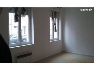 Elbeuf hyper centre F3 d'env 70m² au calme