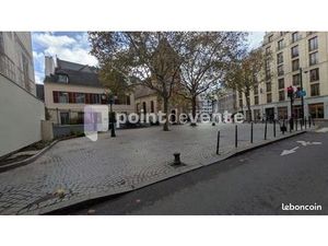 Commerce habillement/textile 40 m²