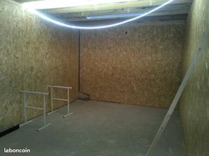 Box de stockage 17 m² (disponible à partir du 21/12/2025)