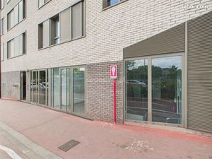 Local commercial 90 m²