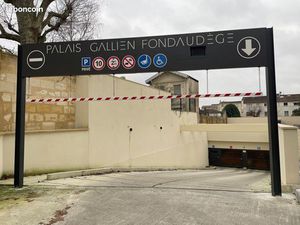 Location parking centre bordeaux