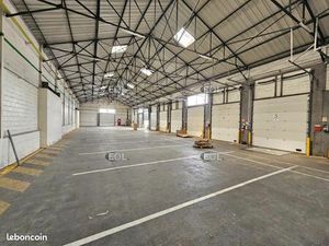 Local d'activité 860 m²
