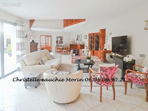 Maison 7 pièces 220 m²