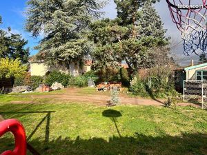 Terrain plat constructible st just st rambert