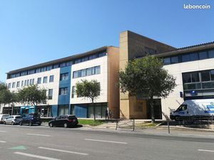 Avignon – Local professionnel 14 m²  idéal professions libérales / entrepreneurs