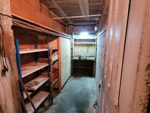 Cave à louer / Box de stockage / Garde-meubles