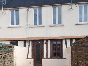 Loue petite maison Deville les Rouen