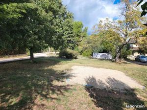 Terrain 415 m² Pertuis