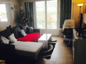 F3 centre prox. Gare  64 m² 950