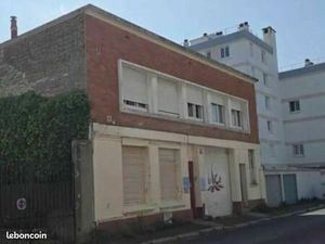 Local commercial 250 m²