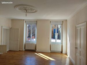 Location Maison 4 chambres - Saint-Julien-de-Vouvantes