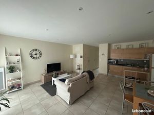 Petit collectif appartement T2 MAUVES/LOIRE