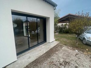 Cabinet / Bureau avec WC