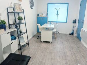 Local professionnel dans un pôle santé