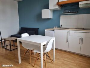 Location meublee + place parking + local velo