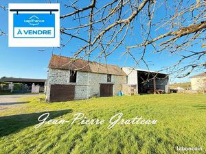Garage/box 65 m² Senille Saint Sauveur