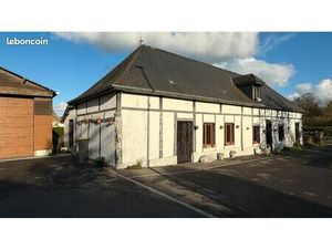 Belle longère spacieuse avec jardin  parking et grand bâtiment