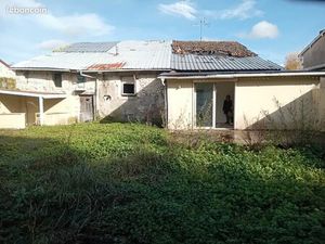 Vente maison à rénover dans sa globalité. ■Surface au sol avec jardin  650m2
