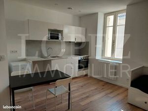 Studio 1 pièce 25 m²