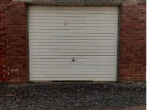 Garage 15m2 sur Valenciennes : À VENDRE