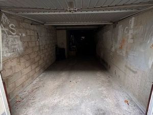 Garage box fermé Monplaisir