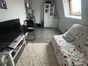 Studio à louer proche métro