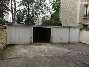 Garage extérieur sur cour - 13 m² -