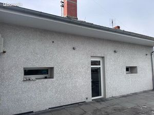 Duplex lumineux de 76 m² habitables  rénové  avec terrasse privative sans vis-à-vis et sta