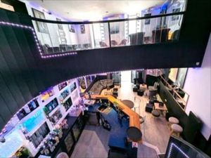 A saisir super bar pub restaurant