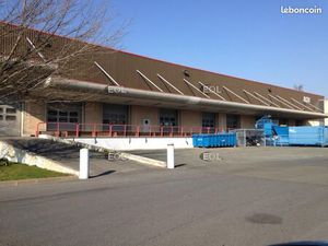Local industriel 3 059 m²